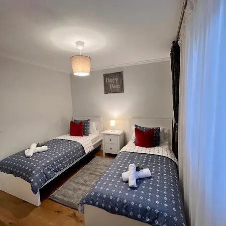Prestige Iii Apartment *